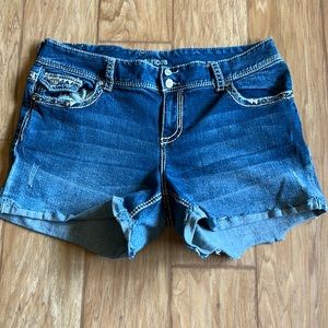 Maurice’s denim shorts